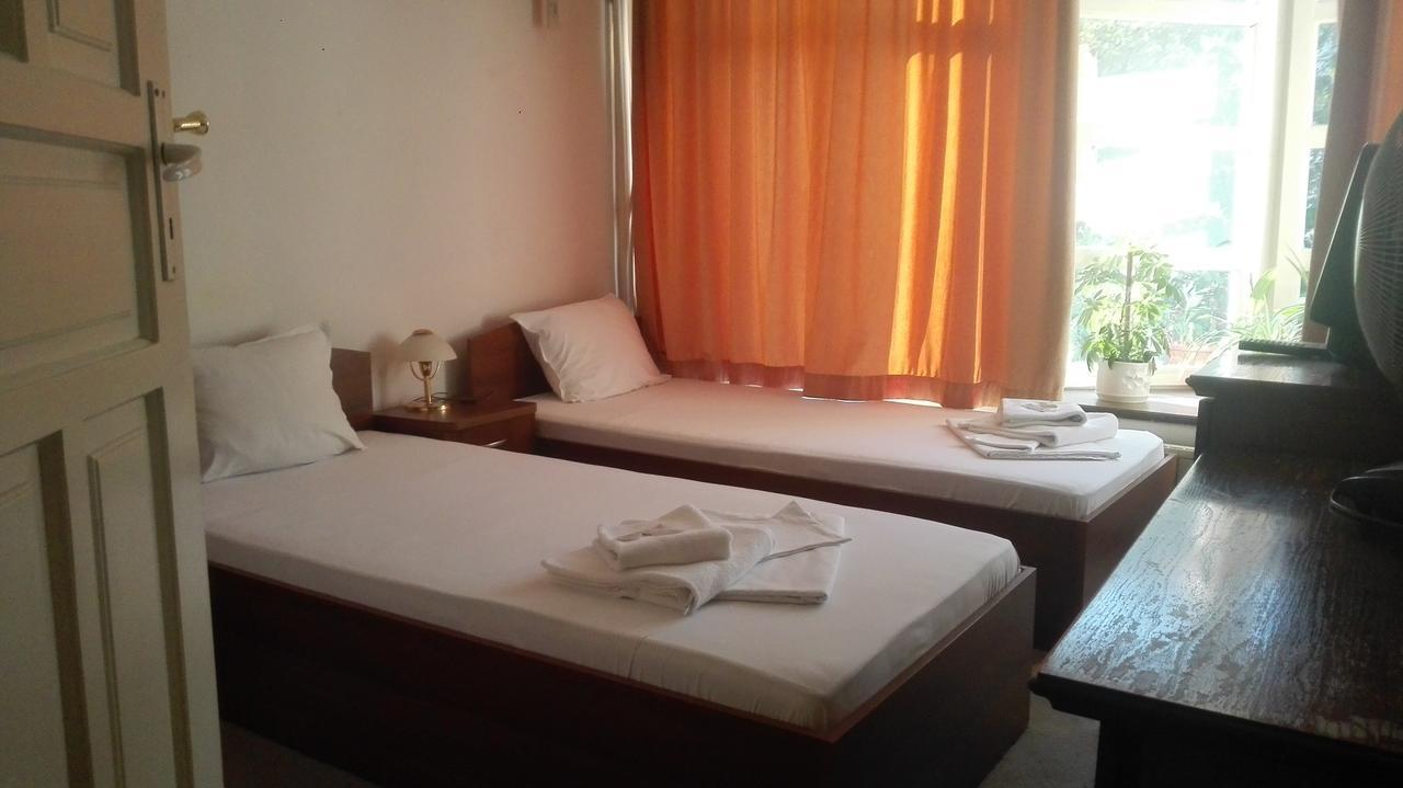 Family Hotel Rositsa Sevlievo Eksteriør bilde